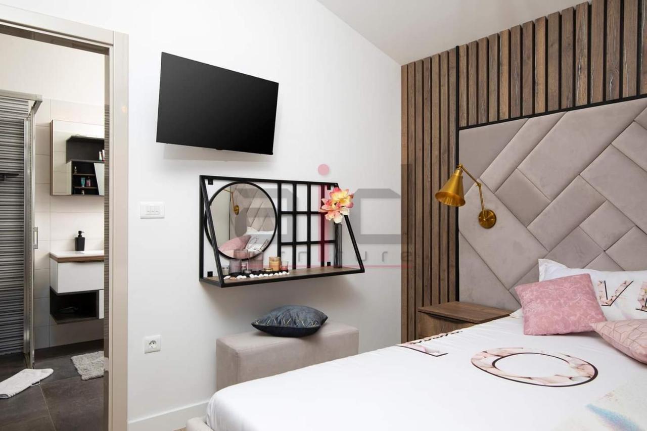 Pula Porta Aurea & Wellness Oasis Apartment Exterior photo